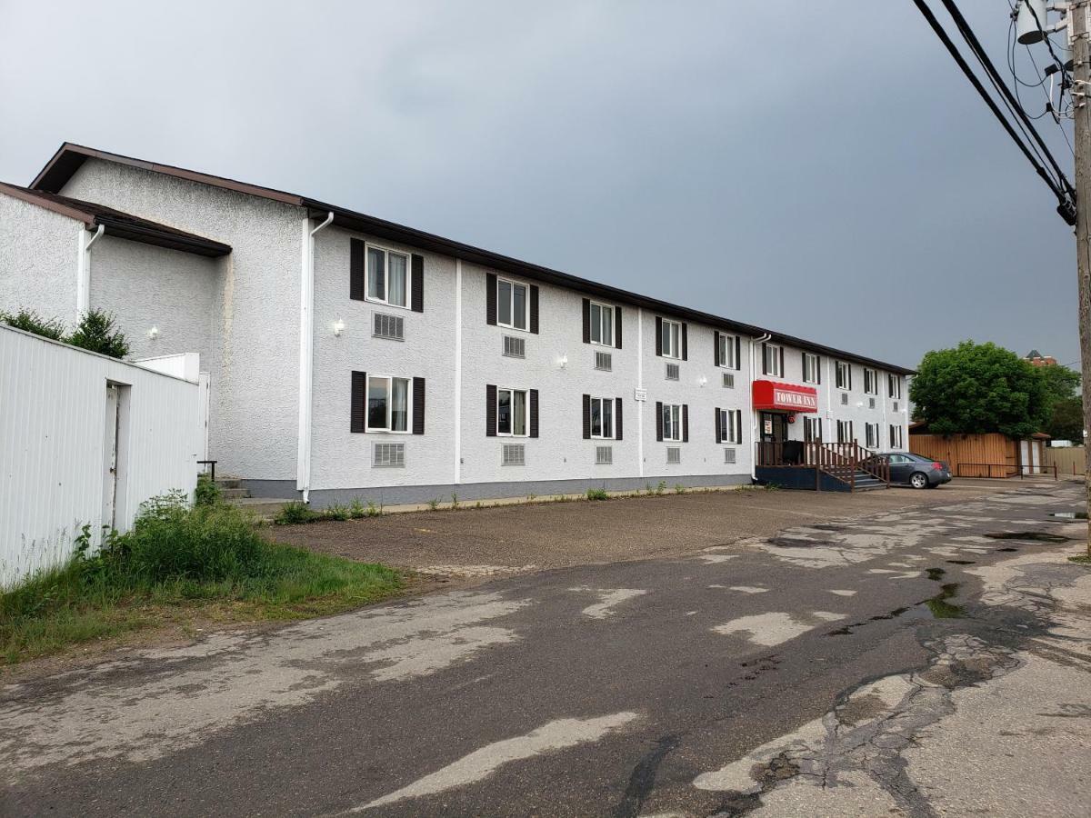 Tower Inn Estevan Exterior photo